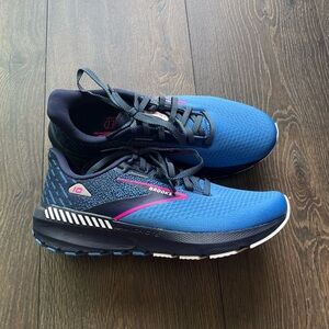 Brooks Athletic Shoes